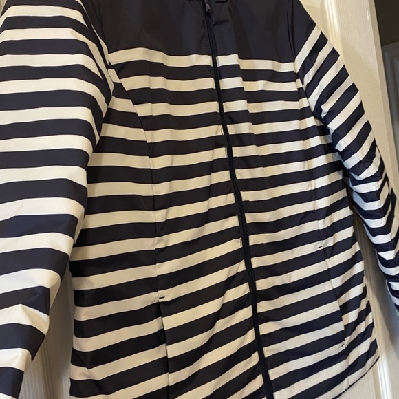 TALBOTS WOMEN'S Down Coat  blue Navy white stripe puffer jacket SIZE Small NWOT - Picture 3 of 8